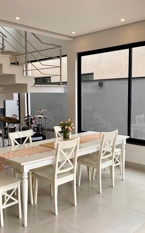 Casa de condomínio à venda com 200m², 2 quartos e 2 vagasSala de Jantar