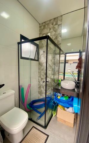 Casa de condomínio à venda com 200m², 2 quartos e 2 vagasBanheiro 3