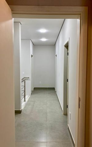 Casa de condomínio à venda com 200m², 2 quartos e 2 vagasCorredor