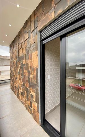 Casa de condomínio à venda com 200m², 2 quartos e 2 vagasÁrea externa