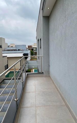 Casa de condomínio à venda com 200m², 2 quartos e 2 vagasÁrea externa