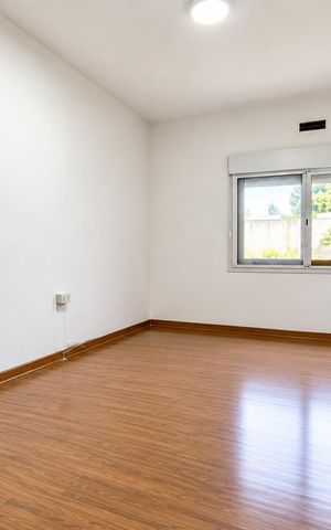 Casa à venda com 181m², 3 quartos e 3 vagasQuarto 3