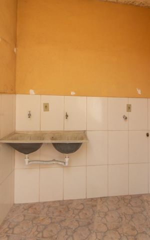 Casa para alugar com 60m², 2 quartos e 1 vaga Casa para alugar com 60m², 2 quartos e 1 vagaÁrea de Serviço