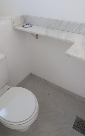 Casa de condomínio para alugar com 100m², 2 quartos e 2 vagasLavabo 