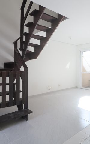 Casa de condomínio para alugar com 100m², 2 quartos e 2 vagasSala