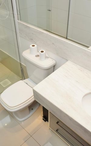 Apartamento para alugar com 72m², 2 quartos e 2 vagas Apartamento para alugar com 72m², 2 quartos e 2 vagasBanheiro da Suíte