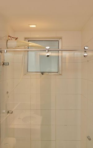 Apartamento para alugar com 72m², 2 quartos e 2 vagas Apartamento para alugar com 72m², 2 quartos e 2 vagasBanheiro Social