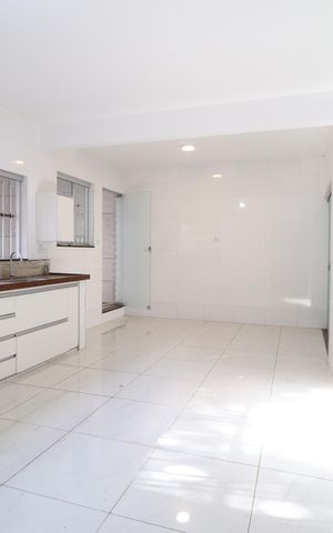 Casa para alugar com 120m², 3 quartos e 2 vagasCozinha