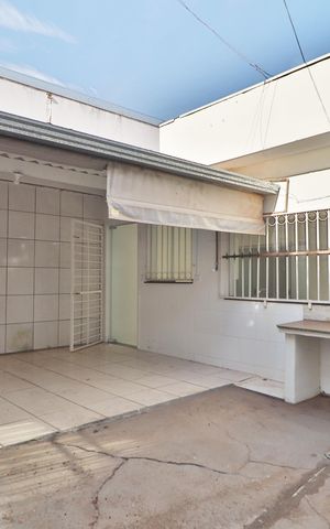 Casa para alugar com 120m², 3 quartos e 2 vagasÁrea de Serviço