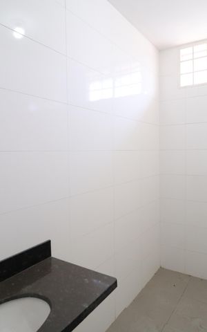 Casa para alugar com 120m², 3 quartos e 2 vagasBanheiro Social