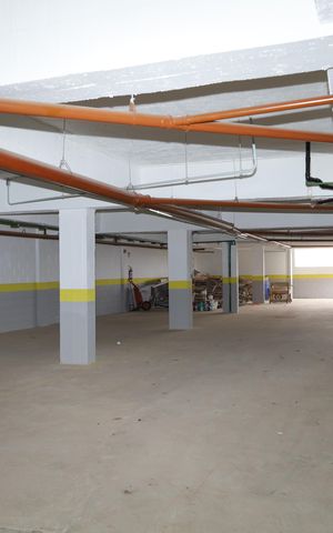 Apartamento para alugar com 40m², 2 quartos e sem vagaÁrea comum - Estacionamento
