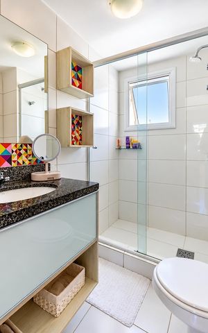 Apartamento para alugar com 72m², 2 quartos e 2 vagas Apartamento para alugar com 72m², 2 quartos e 2 vagasBanheiro