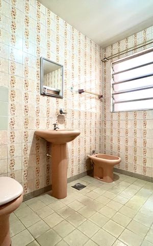 Casa para alugar com 102m², 2 quartos e 1 vaga Casa para alugar com 102m², 2 quartos e 1 vagaBanheiro