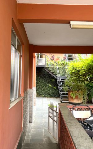 Casa para alugar com 102m², 2 quartos e 1 vaga Casa para alugar com 102m², 2 quartos e 1 vagaÁrea externa