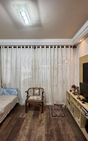 Casa à venda com 110m², 3 quartos e 2 vagas Casa à venda com 110m², 3 quartos e 2 vagasSala