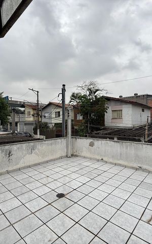 Casa à venda com 110m², 3 quartos e 2 vagas Casa à venda com 110m², 3 quartos e 2 vagasVanda Suíte