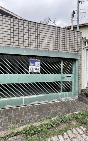 Casa à venda com 110m², 3 quartos e 2 vagas Casa à venda com 110m², 3 quartos e 2 vagasFachada