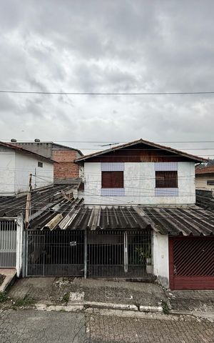 Casa à venda com 110m², 3 quartos e 2 vagas Casa à venda com 110m², 3 quartos e 2 vagasVista Suíte