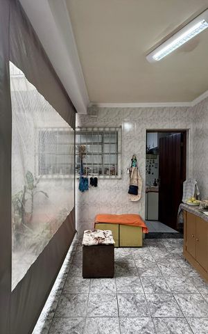 Casa à venda com 110m², 3 quartos e 2 vagas Casa à venda com 110m², 3 quartos e 2 vagasQuintal