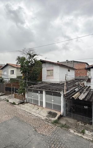 Casa à venda com 110m², 3 quartos e 2 vagas Casa à venda com 110m², 3 quartos e 2 vagasVista Suíte