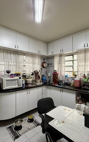 Casa à venda com 110m², 3 quartos e 2 vagas Casa à venda com 110m², 3 quartos e 2 vagasCozinha