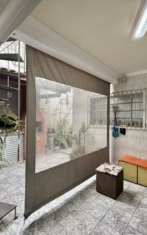 Casa à venda com 110m², 3 quartos e 2 vagas Casa à venda com 110m², 3 quartos e 2 vagasQuintal