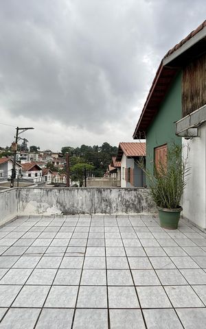 Casa à venda com 110m², 3 quartos e 2 vagas Casa à venda com 110m², 3 quartos e 2 vagasVanda Suíte