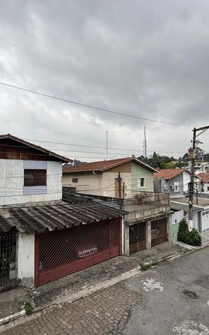 Casa à venda com 110m², 3 quartos e 2 vagas Casa à venda com 110m², 3 quartos e 2 vagasVista Suíte