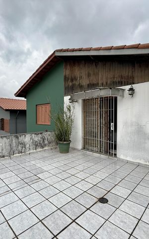 Casa à venda com 110m², 3 quartos e 2 vagas Casa à venda com 110m², 3 quartos e 2 vagasVanda Suíte