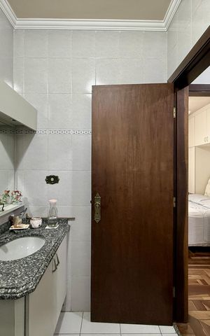 Casa à venda com 110m², 3 quartos e 2 vagas Casa à venda com 110m², 3 quartos e 2 vagasBanheiro Social
