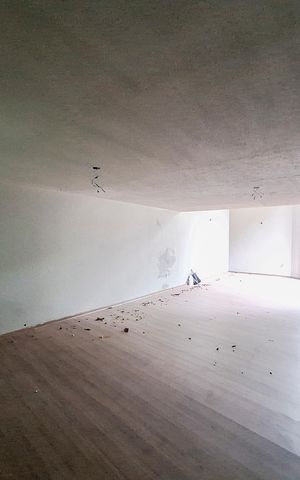 Casa à venda com 360m², 4 quartos e 4 vagas Casa à venda com 360m², 4 quartos e 4 vagasGaragem