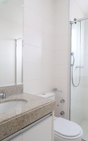Apartamento à venda com 186m², 3 quartos e 4 vagasBanheiro da Suíte 1