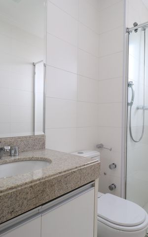 Apartamento à venda com 186m², 3 quartos e 4 vagasBanheiro da Suíte 1