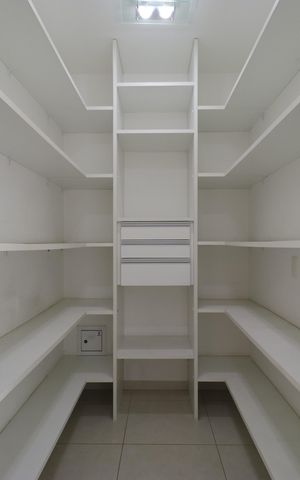 Apartamento à venda com 186m², 3 quartos e 4 vagasDespença 