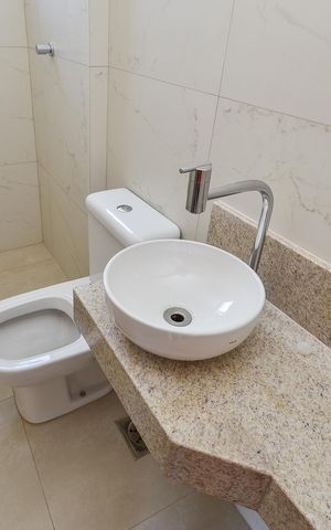 Apartamento à venda com 135m², 2 quartos e 3 vagas Apartamento à venda com 135m², 2 quartos e 3 vagasBanheiro Suíte