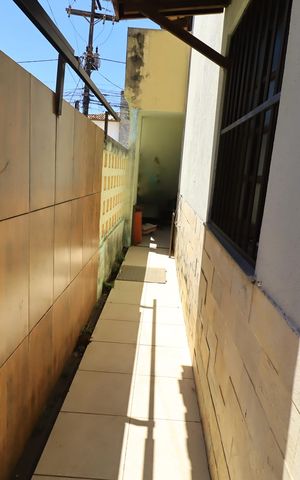 Casa para alugar com 80m², 2 quartos e 1 vagaÁrea externa