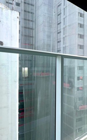 Studio à venda com 26m², 1 quarto e sem vaga Studio à venda com 26m², 1 quarto e sem vagaVaranda