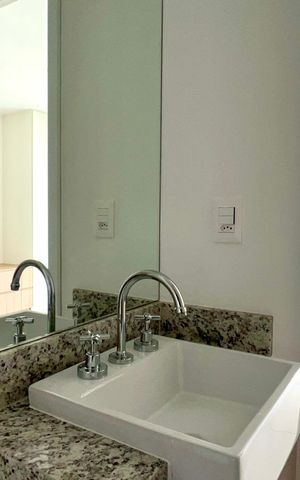 Studio à venda com 26m², 1 quarto e sem vaga Studio à venda com 26m², 1 quarto e sem vagaBanheiro