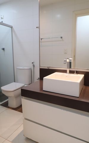 Apartamento para alugar com 130m², 3 quartos e 2 vagasBanheiro Social