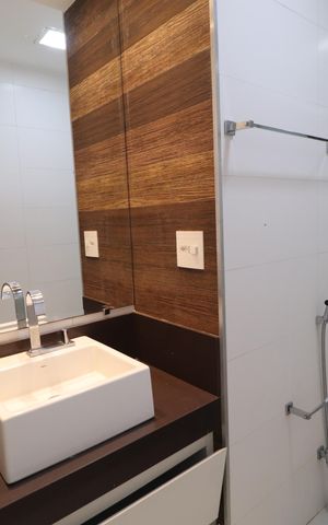 Apartamento para alugar com 130m², 3 quartos e 2 vagasBanheiro do Quarto 1