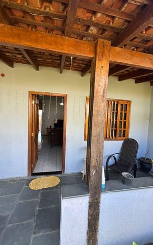 Casa à venda com 208m², 4 quartos e 4 vagas Casa à venda com 208m², 4 quartos e 4 vagasÁrea externa