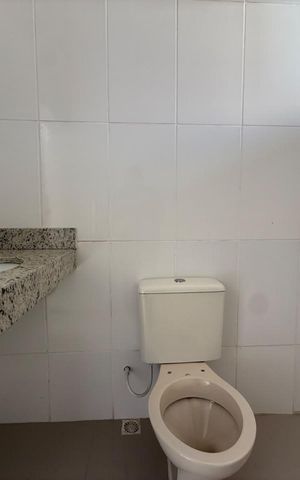 Casa para alugar com 80m², 2 quartos e sem vaga Casa para alugar com 80m², 2 quartos e sem vagaBanheiro social