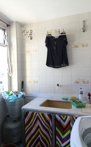 Apartamento à venda com 45m², 2 quartos e 1 vagaÁrea de Serviço