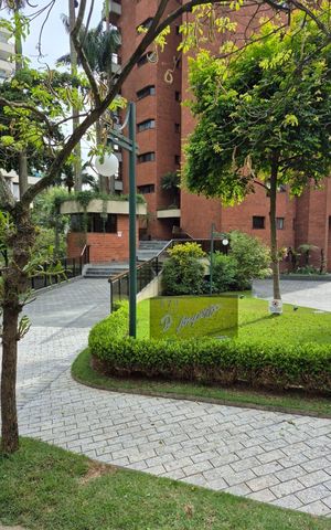Apartamento à venda com 280m², 5 quartos e 4 vagasFachada 