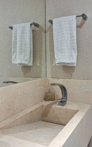 Apartamento à venda com 80m², 2 quartos e 1 vaga Apartamento à venda com 80m², 2 quartos e 1 vagaLavabo