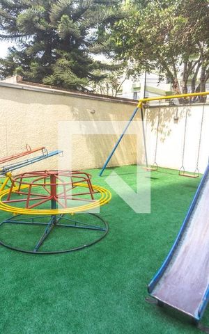 Apartamento para alugar com 66m², 2 quartos e 1 vaga Apartamento para alugar com 66m², 2 quartos e 1 vagaÁrea comum - Playground