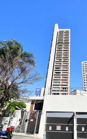 Apartamento para alugar com 72m², 2 quartos e 1 vagaFachada 