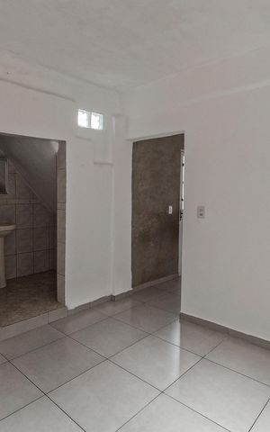 Casa para alugar com 50m², 1 quarto e 1 vaga