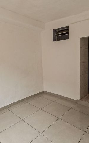 Casa para alugar com 50m², 1 quarto e 1 vaga