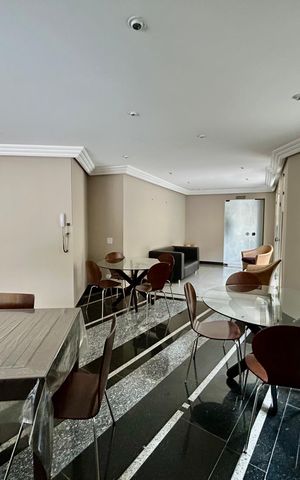 Apartamento à venda com 156m², 3 quartos e 3 vagas Apartamento à venda com 156m², 3 quartos e 3 vagasSalão de Festas